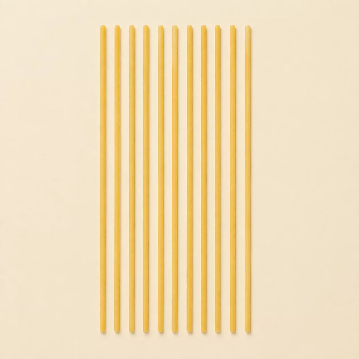 Uncooked Spaghetti pasta